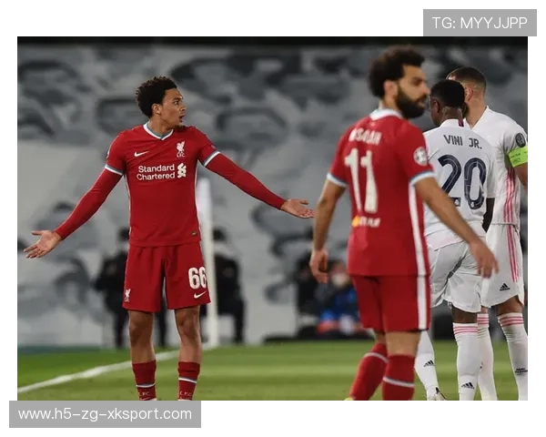 利物浦主场迎战皇马，阿诺德替补席枕戈待旦。，利物浦阿诺德集锦