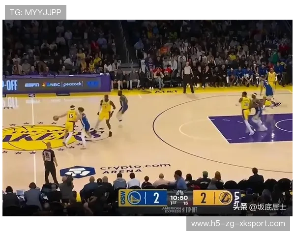 东契奇挡拆后精准终结